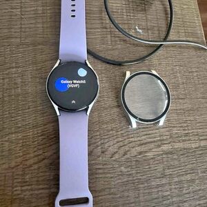 Samsung Galaxy Watch5 Lavender Silicone Band Smartwatch